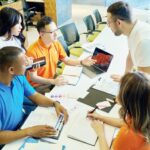 Đìu hiu cổ phiếu công nghệ - Ảnh 1.