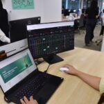 Nhiều cổ phiếu về giá hợp lý sau tháng 'liêu xiêu', chứng khoán sắp tới ra sao? - Ảnh 1.