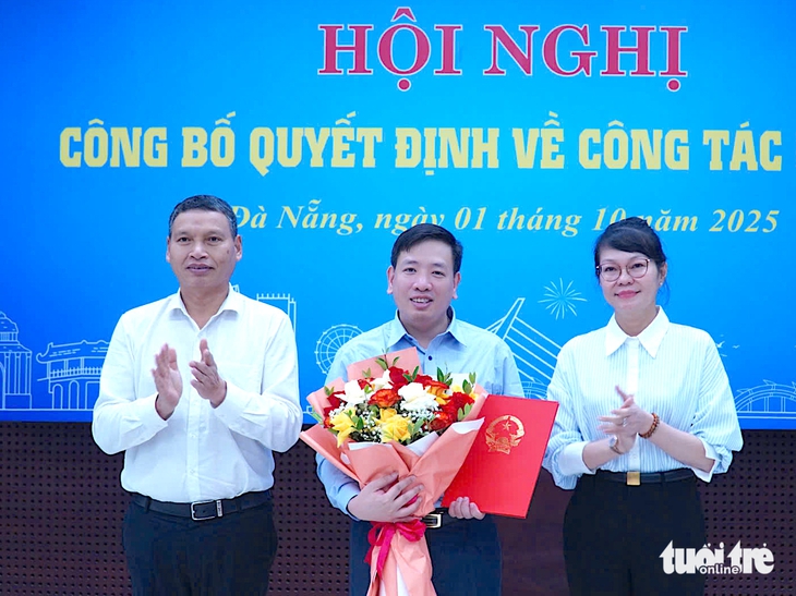 base64-1759307004174354063864 Cán bộ từ Bộ Tài chính làm Viện trưởng Viện Nghiên cứu phát triển kinh tế xã hội Đà Nẵng - Ảnh 1.