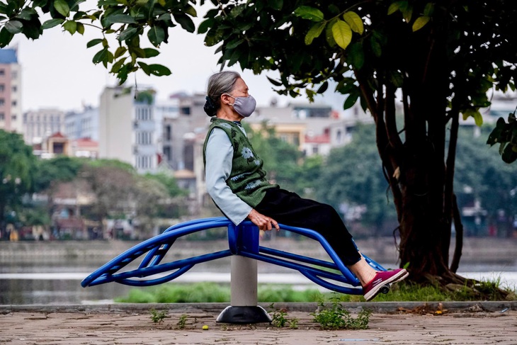 Tin tức sáng 30-9: Lịch lương hưu tháng 10; Tài sản ông Phạm Nhật Vượng vượt huyền thoại Ray Dalio - Ảnh 1.