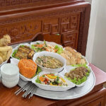 Con dâu đăng ảnh mâm cúng giỗ đầu bố chồng lên mạng, cả gia đình ‘họp khẩn’