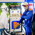 Giá xăng dầu đồng loạt giảm - Ảnh 1.