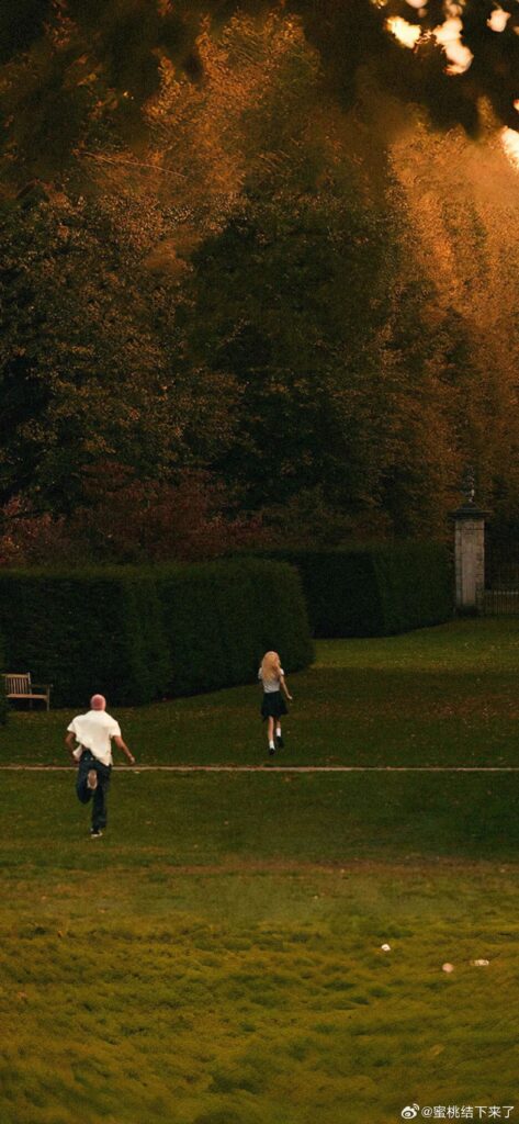 Tình Yêu Đơn Phương Qua Mạng Xã Hội