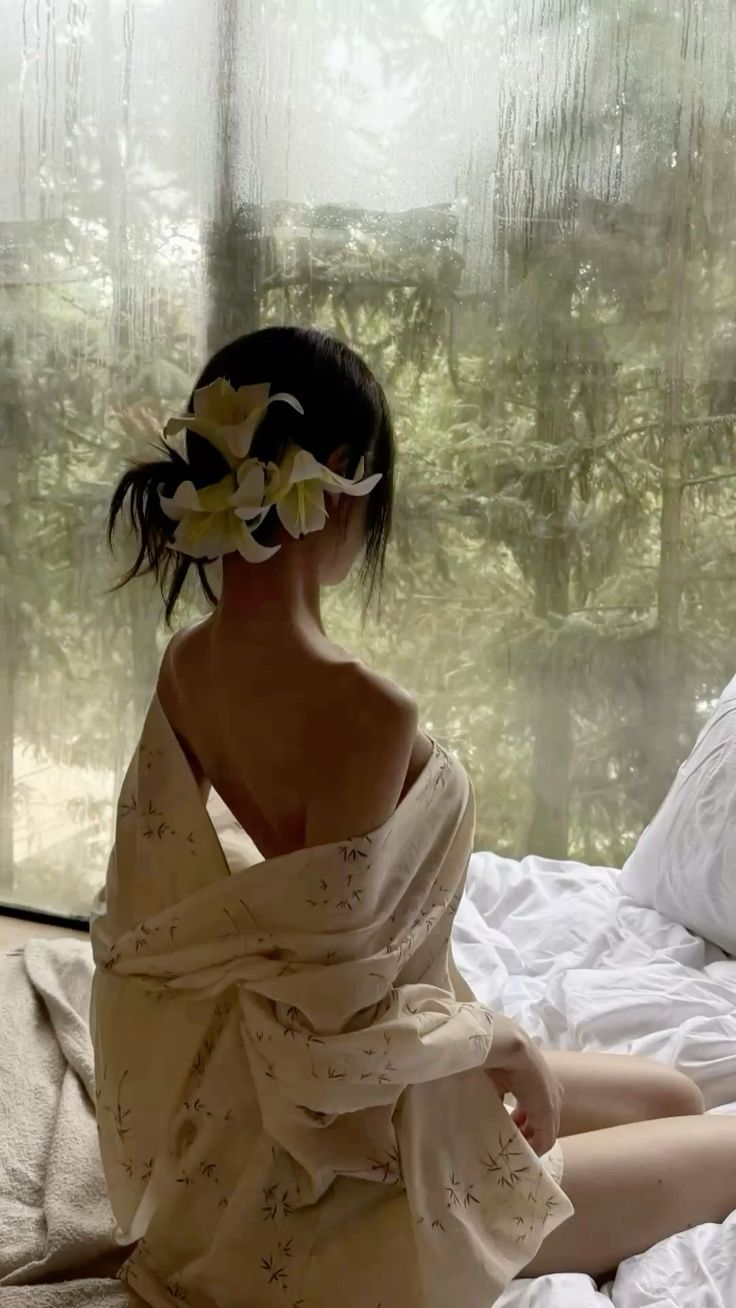 Trong Phim Ngoài Đời