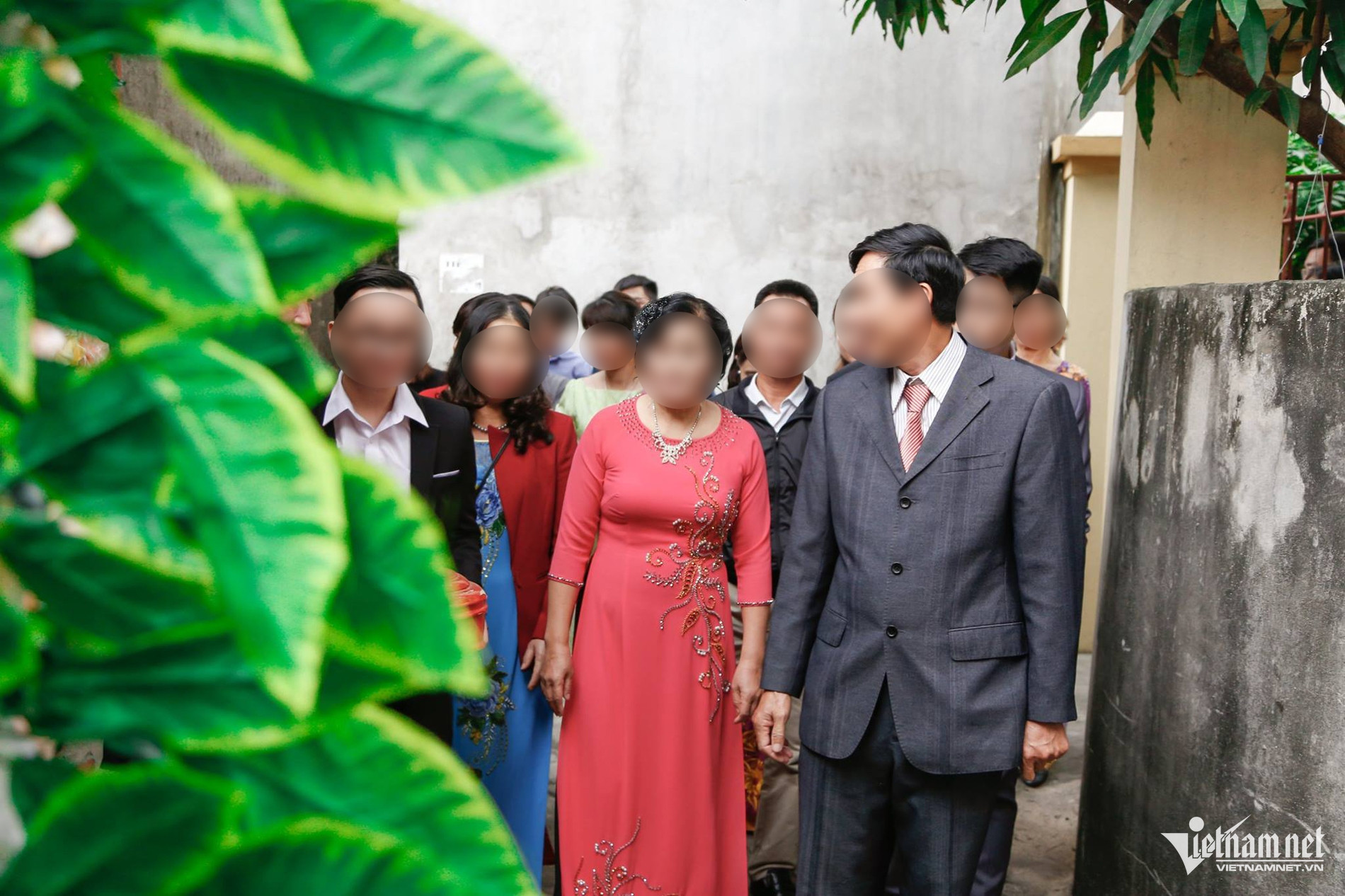 Đám cưới không vàng, không sính lễ, mẹ chồng nghèo tặng con dâu quà không ai ngờ