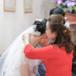 Nhà trai muốn bỏ phần trao vàng cưới, xúc động trước câu nói của thông gia